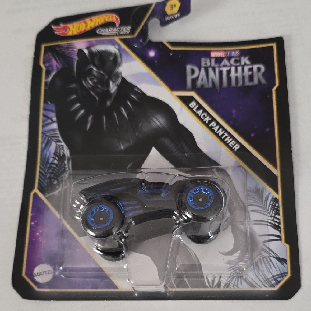 Hot Wheels Marvel Black Panther Car - Black and Blue